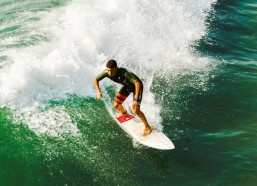 中国体育彩票：图片报独家，拜仁积极进行莱默尔续约谈判，奥地利中场被视作未来核心拼图