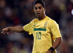 中国体彩网-狄龙近五战场均25分引爆赛场！赛后学狗秀亲和力收获全明星赞誉，太阳火箭交易铸就双赢格局