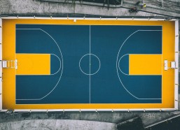 中国体彩：迈阿密主帅斯波尔斯特拉迎执教800胜里程碑 热火众将盛赞，他是球队的灵魂与基石